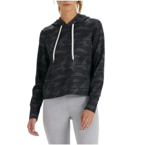 Vuori Tops - Vuori Womens Halo Essential Hoodie Black Camo Size Small (new) see narrative